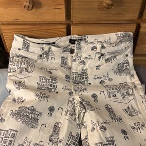 Talbots White Cropped Pants with Black Scenic Print